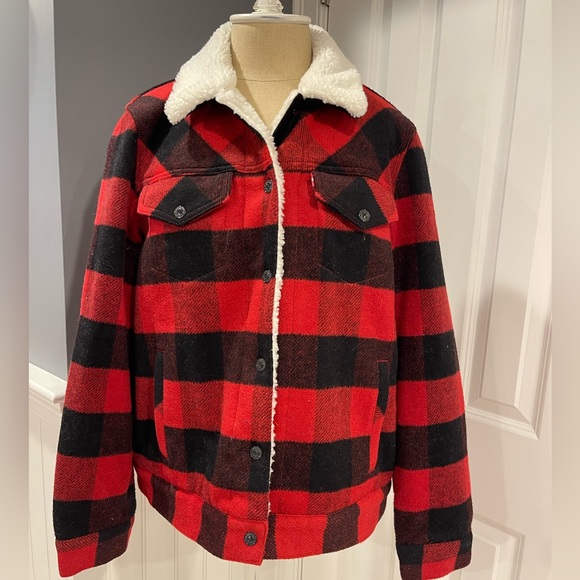 Levi’s Wool Boyfriend Sherpa Lined Trucker Jacket - Picture 1 of 13